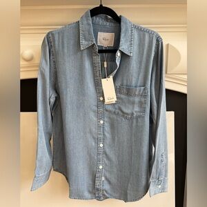 Rails Denim Blue Women's shirt size small chambray button down
